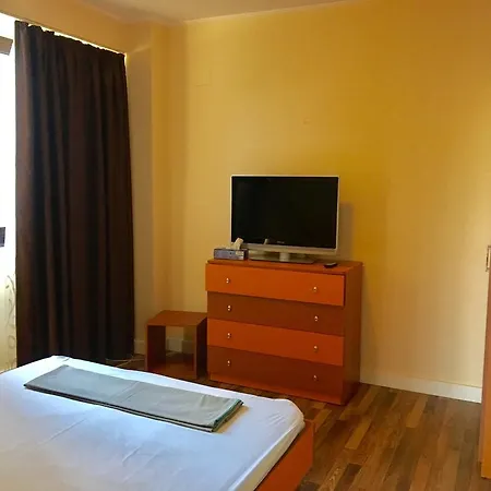 Coral Beach Apartment Mamaia